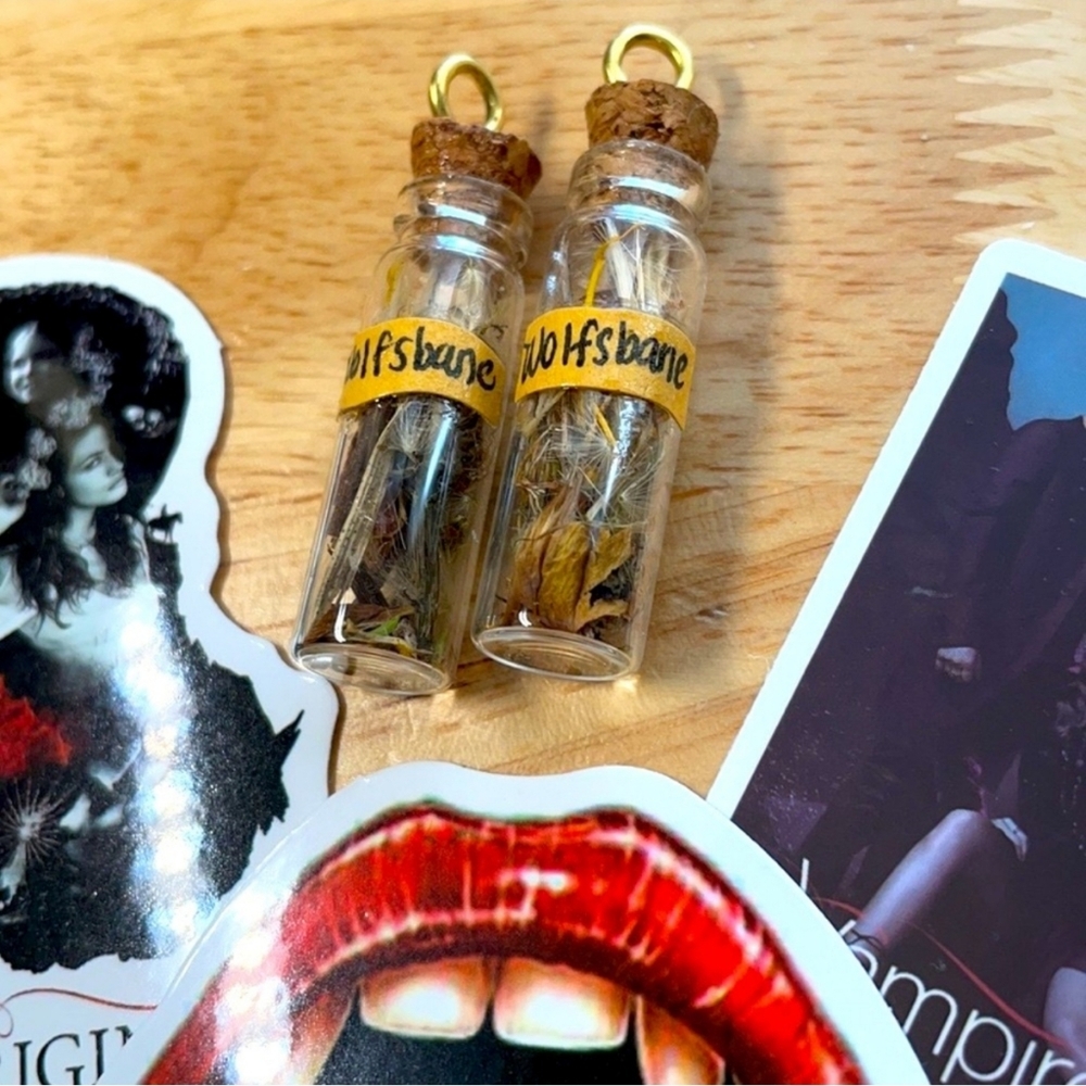 NEW TVD+ Wolfsbane vial charm glass vial custom wolf vampire witch series fun